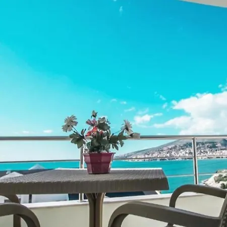 Summer Life * Sarandë